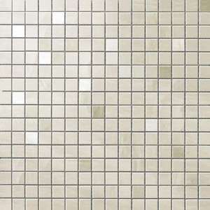 Imperial White Mosaic Q (305x305)