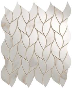 Calacatta Oro Leaves Mosaico 25.9x30.9 (259x309)