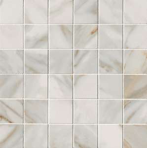 Calacatta Oro Gres Macromosaico 30x30 (300x300)